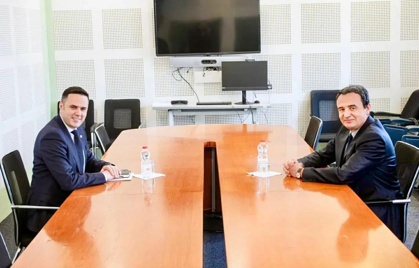 Gashi: Nëse LDK-ja insiston për postin e Presidentit, e komplikon situatën, pres që të ketë lëshim!