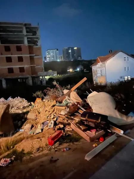 Largohen mbeturinat në Kalabri, qytetarët paralajmërohen me gjobë deri 500 euro