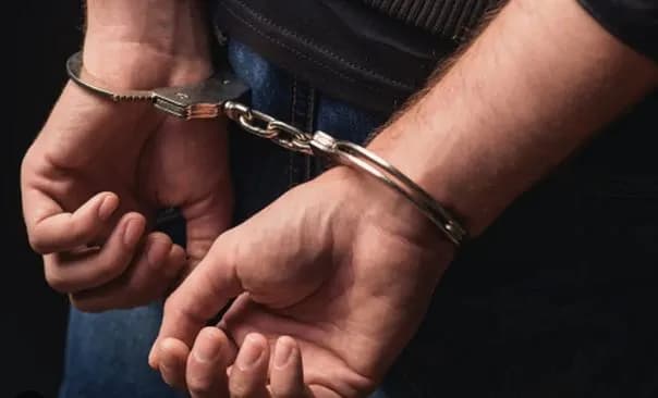 I kërkoi 50 mijë euro duke e kërcënuar me publikimin e fotografive, arrestohet në flagrancë i dyshuari në Prizren