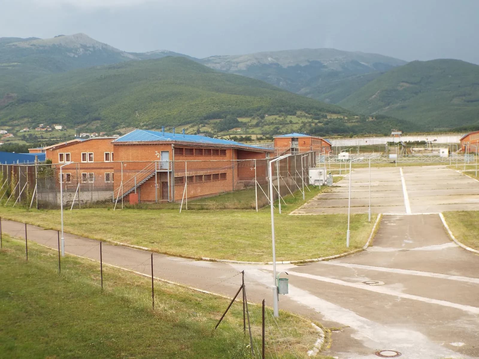 Shërbimi Korrektues ashpërson standardet në burgje: Rregulla të reja për sjelljen, sigurinë dhe pushimet e të dënuarve