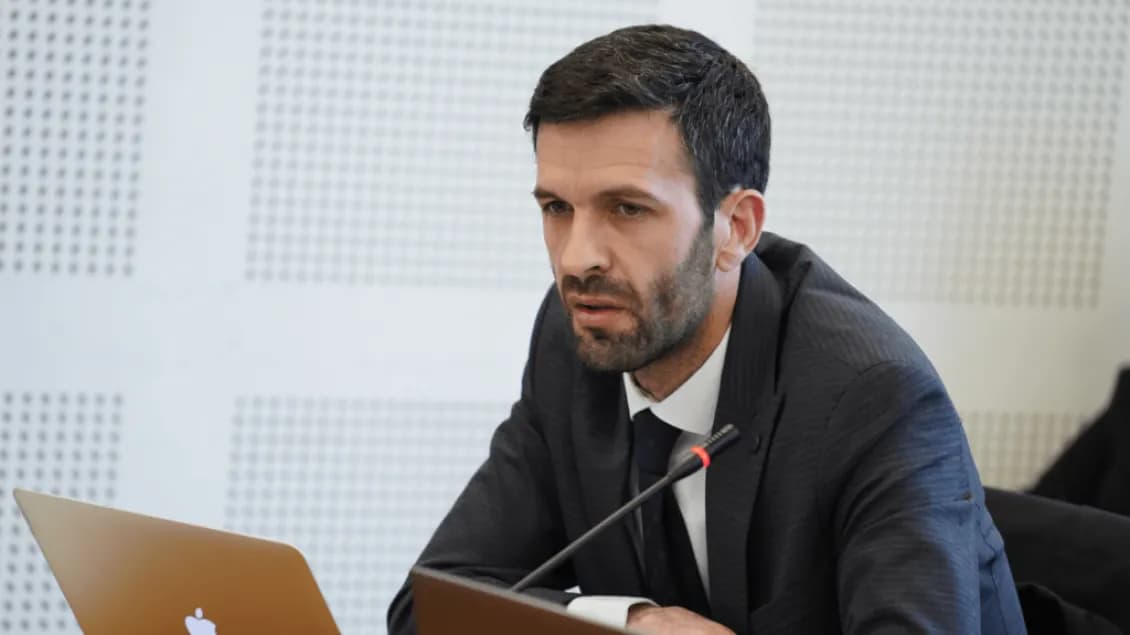 Rrahmani për takimet me Kurtin: Kushdo që shkon, ai e poshtëron – Ky është autoritarizëm dhe kështu plotësohet ai