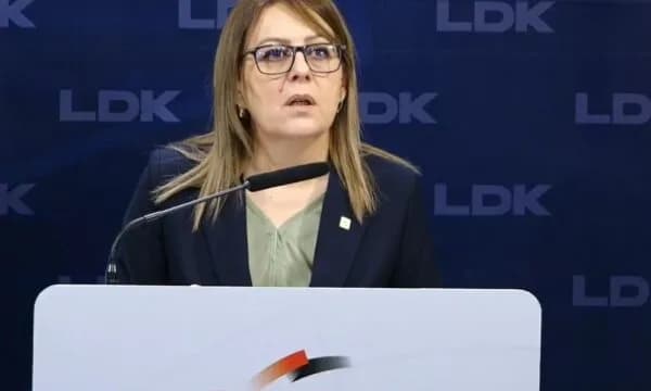 “Amatera”, Bajrami: Prindërit ende nuk i kanë marrë mjetet nga MASHT-i për blerjen e librave për fëmijët