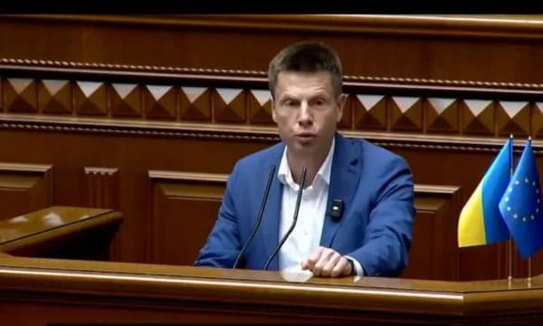Deputeti i Ukrainës i reagon Zelenskyt: Gabim diplomatik, do të vazhdoj të luftoj për pavarësinë e Kosovës