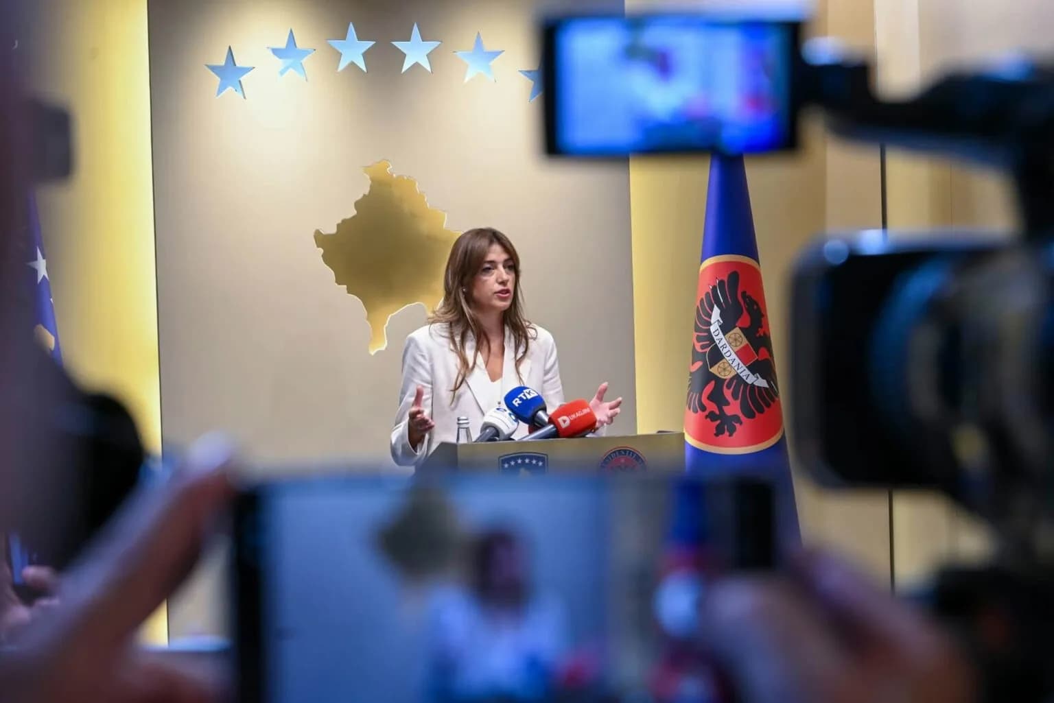 Haxhiu shpreh ngushëllime për policin Altin Kryeziu, bën thirrje për kujdes në komunikacion