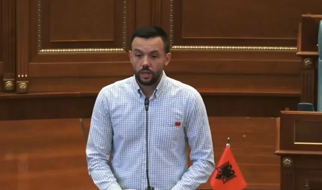 Tahiri: Kurti ka tendencë ta nënshtrojë qytetarin dhe ta cenojë rendin kushtetues
