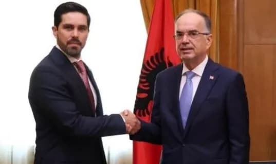 Begaj pret ambasadorin e Ekuadorit, kërkon njohjen e Kosovës: Një kontribut për paqen dhe sigurinë në Ballkan
