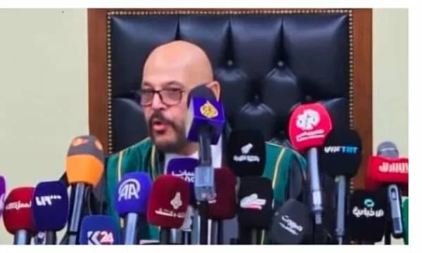 Ironia e gjykatësit që dënoi me vdekje Assadin: Dikur ishte dënuar me vdekje nga regjimi i tij