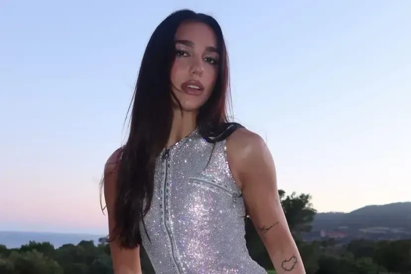 Dua Lipa feston sot ditëlindjen