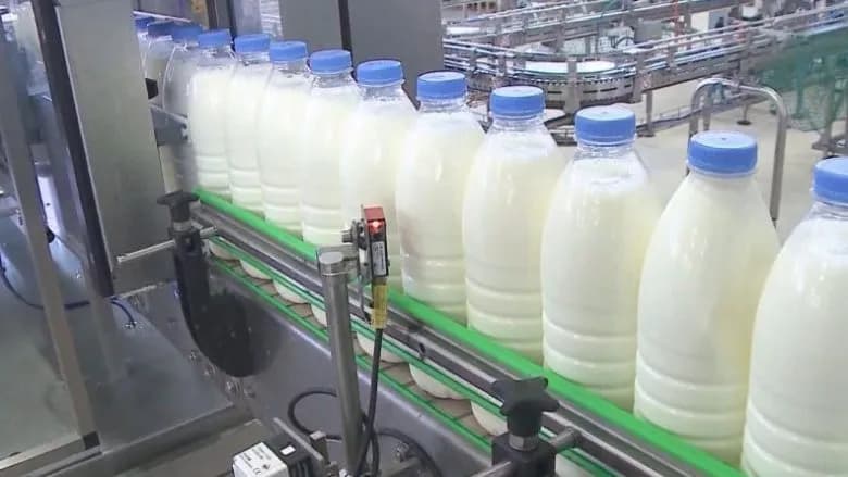 Shoqata e Qumështit thirrje Ministrisë: Publikoni provat jo vetëm prezantimet, kundërshtojmë dënimin publik pa prova