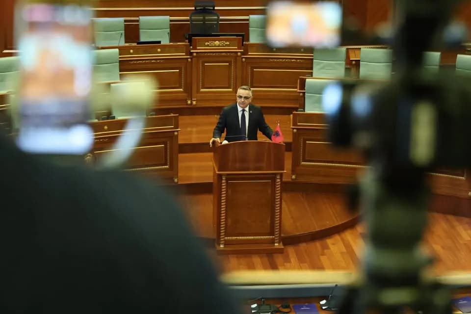 Tahiri për marrëveshjen VV-LDK për Presidentin: Nuk na intereson sepse nuk kanë pyetur – Ne qëndrojmë mbi gjashtë pikat tonë