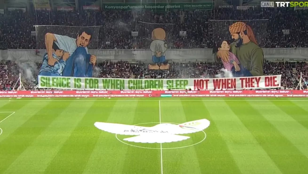 Ndeshja Konyaspor–Palestina ndërpritet simbolikisht në minutat e fundit