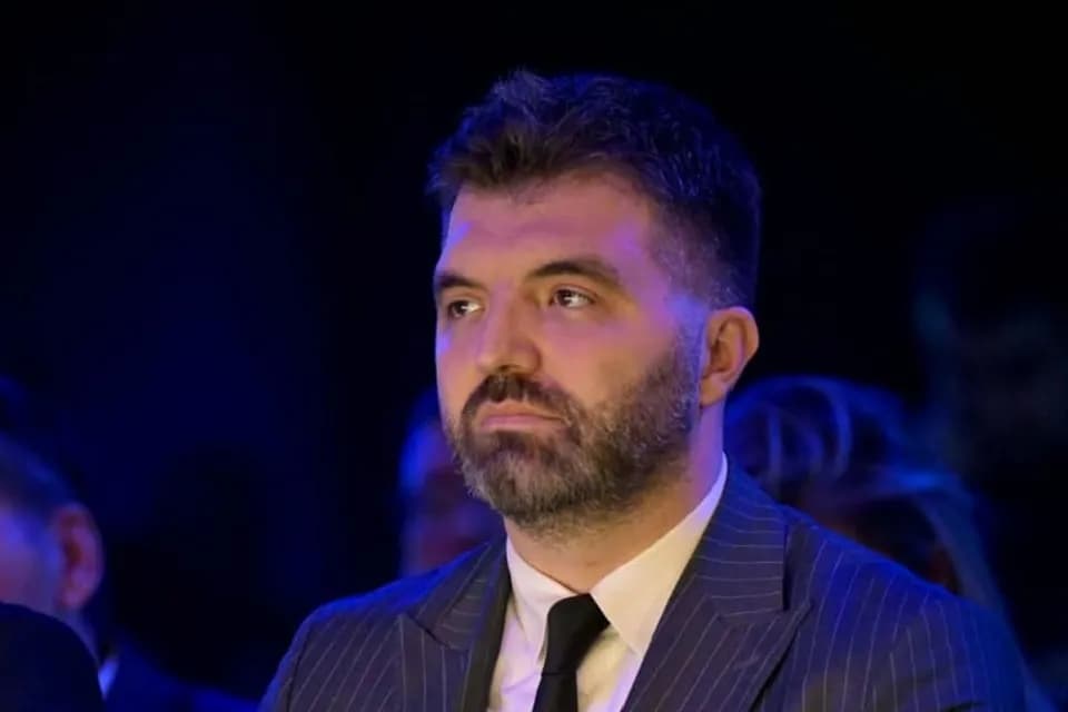Sadiku paralajmëron për sulme në WhatsApp: Problemi është më i madh sesa kam menduar