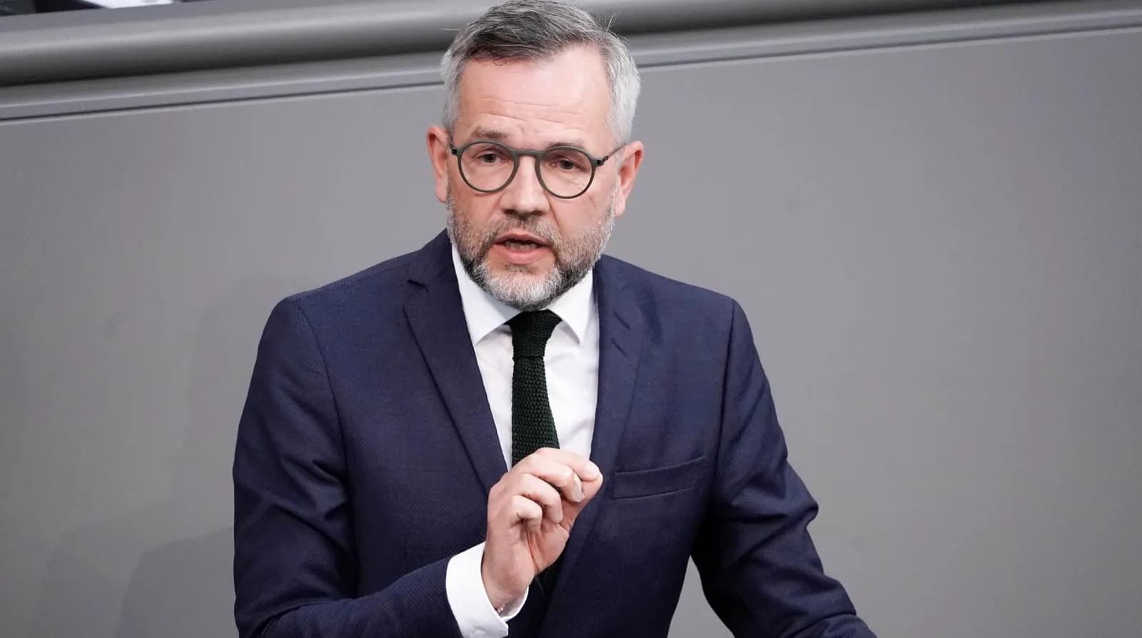 Roth: S’e kisha menduar që do ta shihja një kriminel lufte duke u nderuar në Beograd