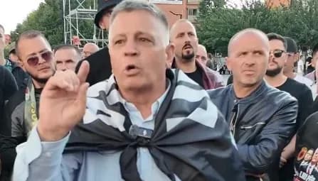 Haradinaj, protestuesve: Mos shkoni kah Graçanica, mos harroni, shërbimet do të infiltrojnë njerëz