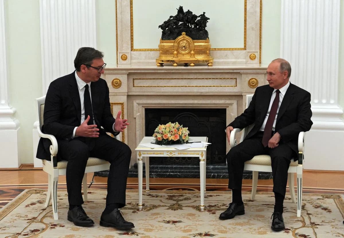 Vuçiq bisedon me Putinin, i kumton se do të japë dorëheqje