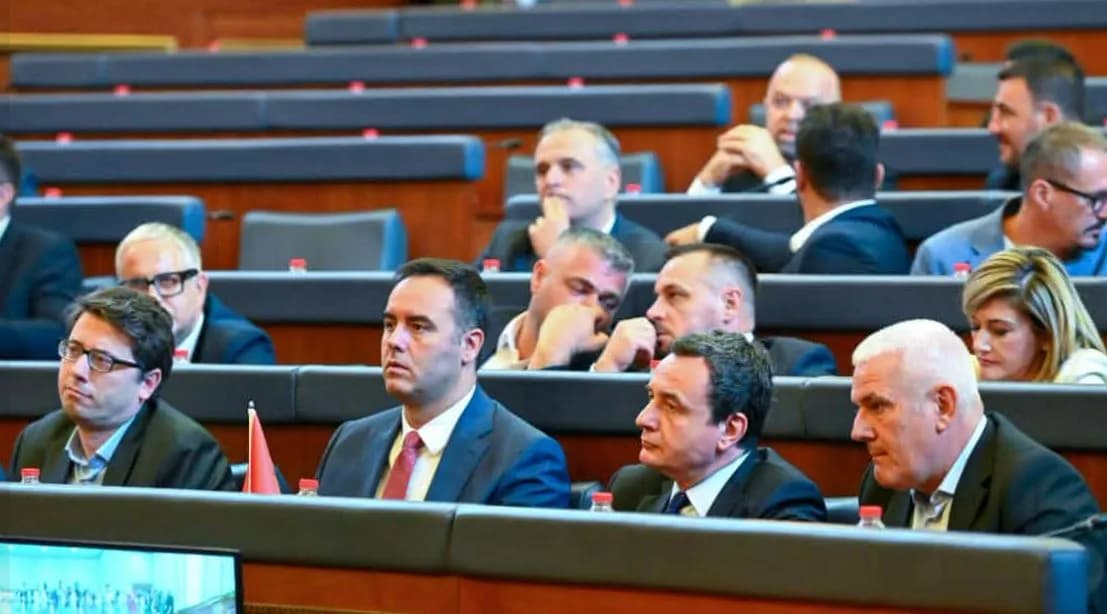 Deputeti i VV’së: PDK e LDK po bëhen sot me nënkryetarë t’Kuvendit