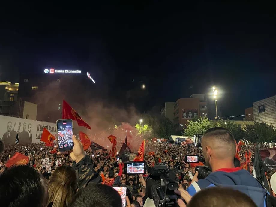 Dita 5: Sheshi “Skënderbeu” pret edhe sonte protestuesit