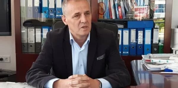Nafta arrin në 1.95 euro, Berjani paralajmëron: Çmimet në ditët në vijim mbeten të paparashikueshme
