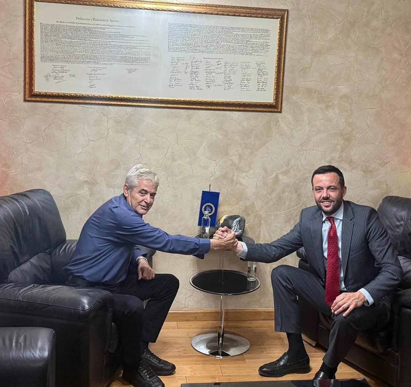 Arian Tahiri takon Ali Ahmetin në Tetovë: E ardhmja na bashkon