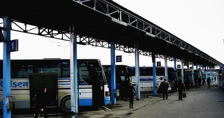 Fillon rritja e çmimit të linjave të autobusëve