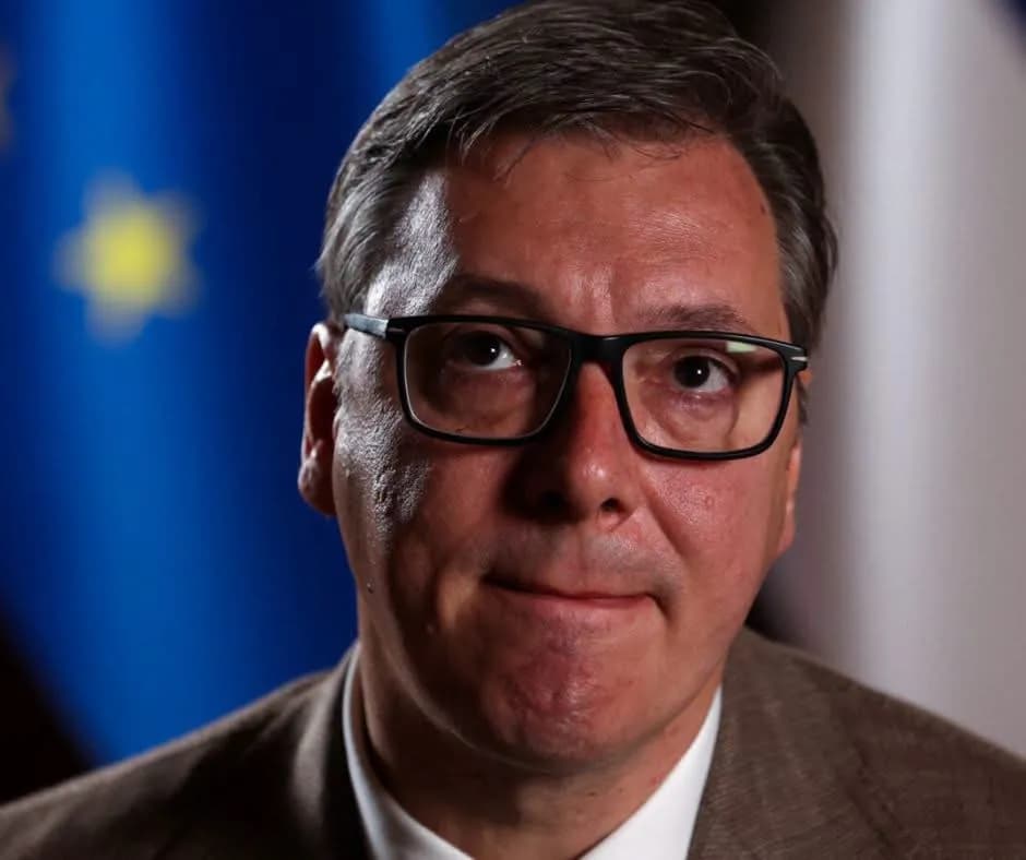 Aleksandar Vuçiq jep dorëheqjen si president i Serbisë