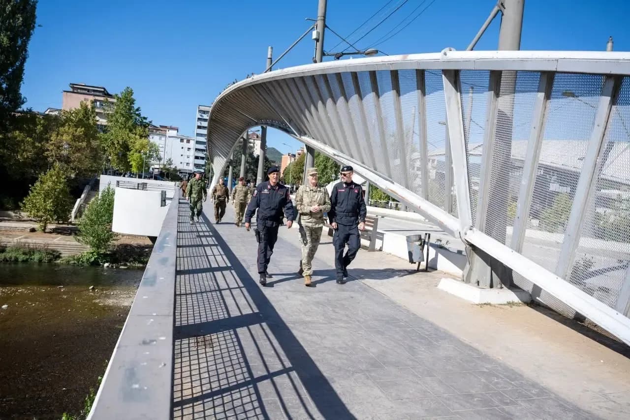 Shefi i Shtabit të KFOR-it viziton Mitrovicën e Veriut