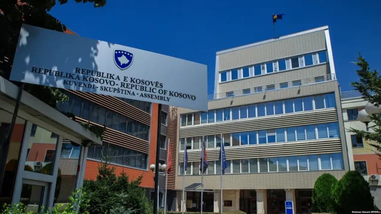 Partitë pa marrëveshje për presidentin e ri teksa afati po soset