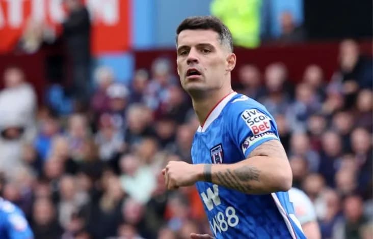 Xhaka zbulon pse refuzoi Chelsean