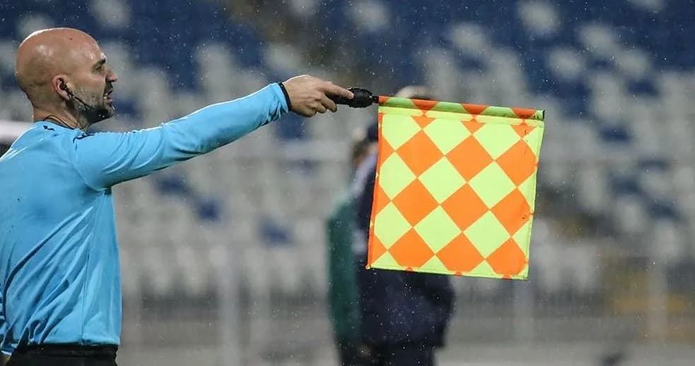 Caktohen gjyqtarët për ndeshjet e Superligës