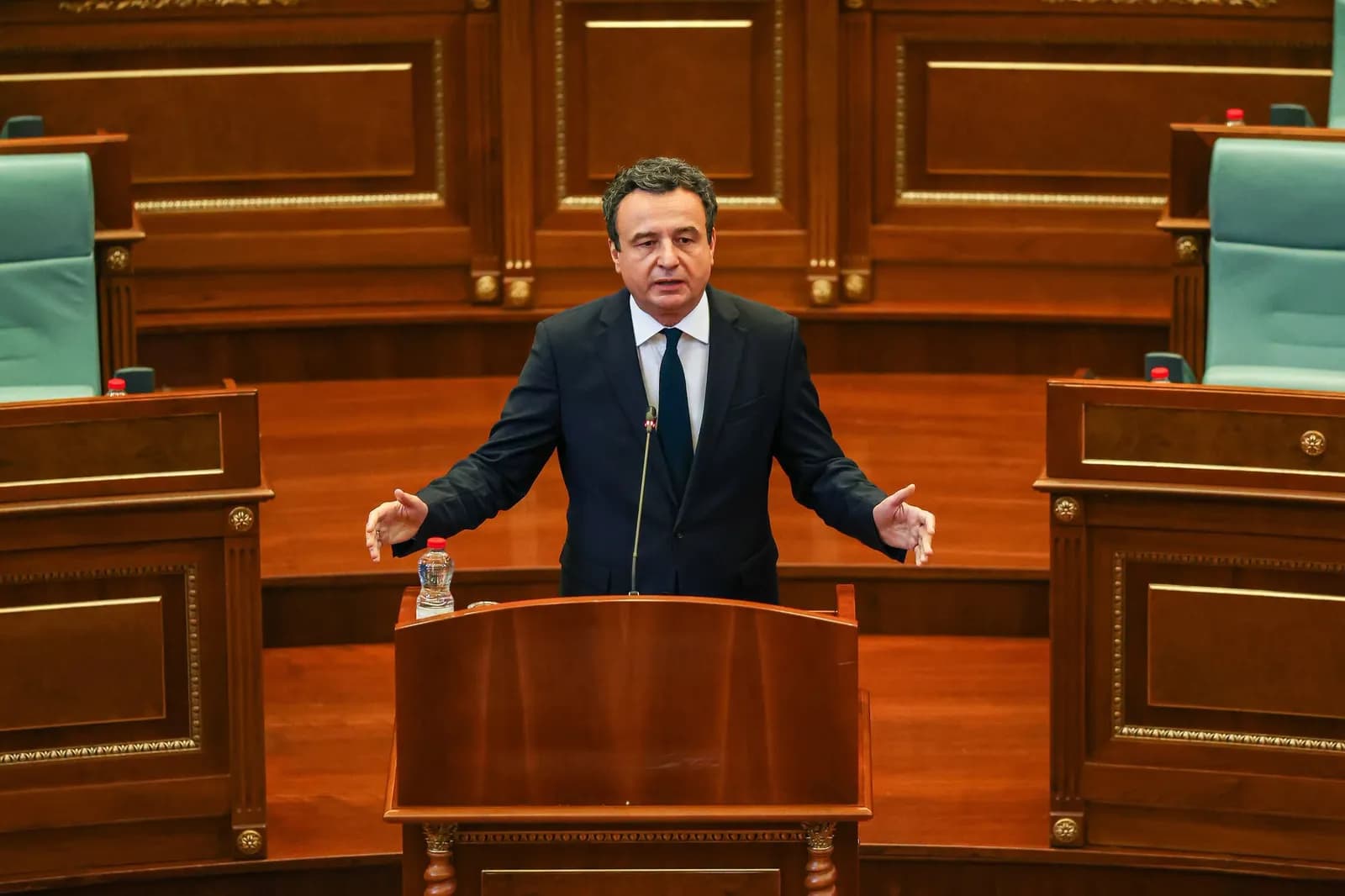 Albin Kurti i jep afat Xhelal Sveçlës dhe Donika Gërvallës: Keni 54 orë t’i jepni raportet për çdo dështim të hallkës institucionale në rastin e Arlindës