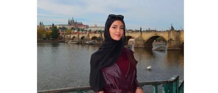 Hati hap kuletën, gati të financojë protestuesit në Shqipëri