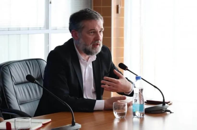 Ministri Çeku diskuton Strategjinë e Arsimit me drejtorët e institucioneve parashkollore