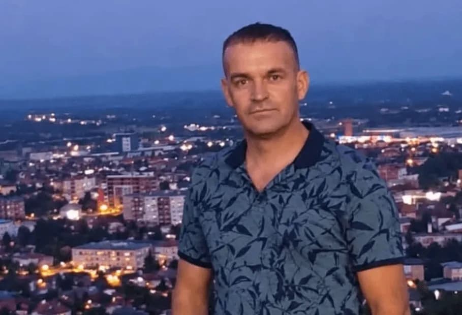 Suspendohet togeri Faruk Muqolli