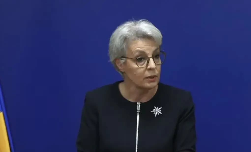 Gërvalla qeshet kur pyetet për dorëheqje: Në 18:00 do të dorëzojmë raportin, do t`i shihni të gjitha detajet