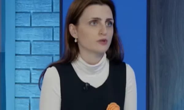 “Gërvalla nuk përgjigjet, e kqyr tokën, tavolinën”, deputetja Ymeri tregon a mori përgjigjen e pyetjes në seancë