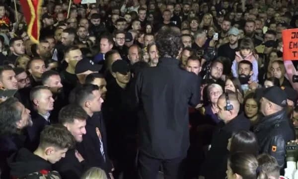Pa incidente përfundoi protesta e 17-të, protestuesit: Nuk do të ndalemi asnjë natë derisa të procedohet ligji
