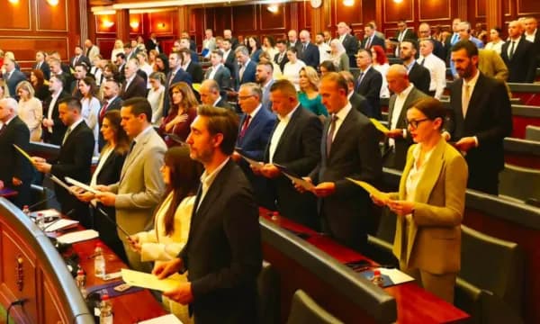 PDK një hap më afër ndryshimit të ligjit për Specialen, ja sa deputetë i duhent të pranishëm në sallë për miratim