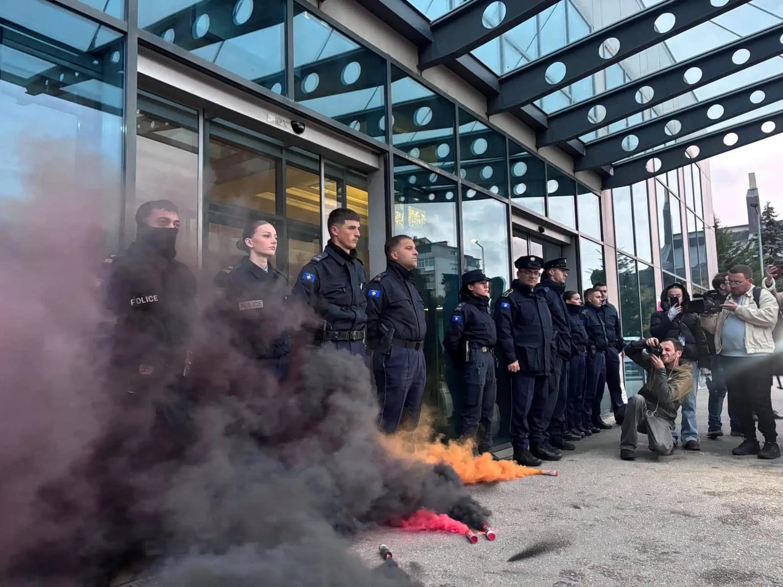 Vazhdon edhe sot protesta për Arlindën dhe gratë e vrara