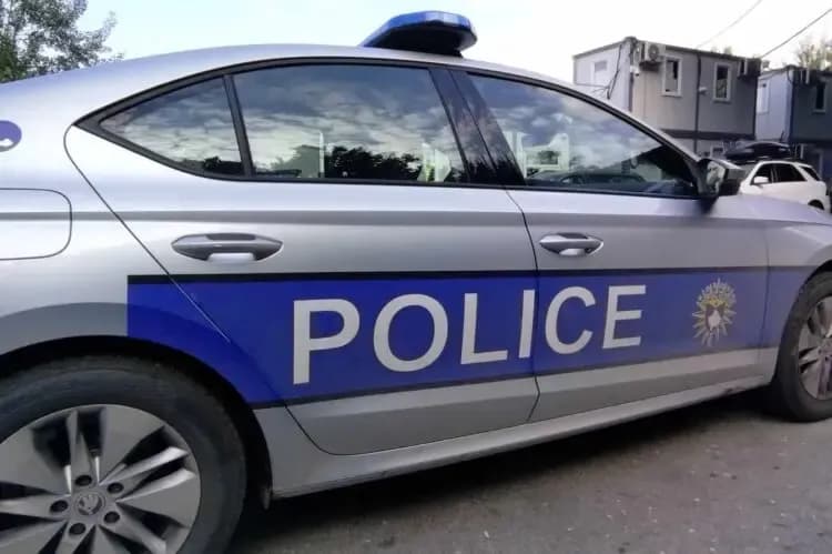 Shqetësoi ish-bashkëshorten, burri përfundon në mbajtje në Leposaviq