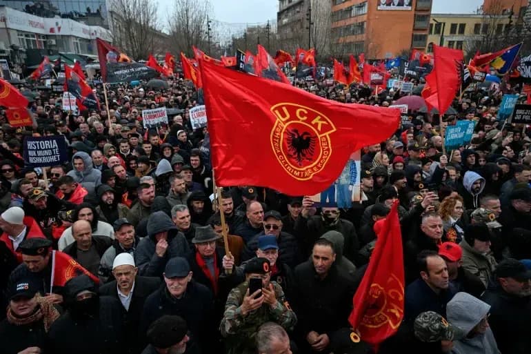 “Standarde të dyfishta”, shqetësimet brenda Kosovës për “shqetësimet” e BE-së rreth Ligjit për Specialen