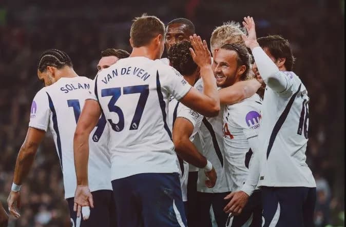 Tottenhami njoftohet me fitore, nxjerr trepikëshin e parë të sezonit ndaj Coventrys