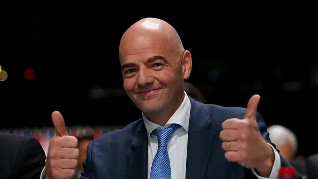 “The Times” kërkon falje ndaj FIFA-s dhe Gianni Infantinos