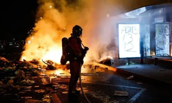 Macron prezanton projektligjin që i detyron protestuesit të paguajnë dëmet që kanë shkaktuar gjatë protestave