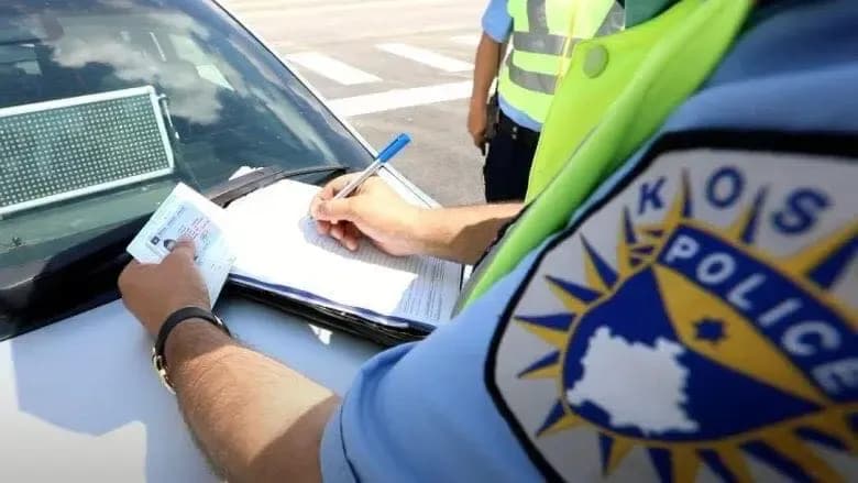 24 orët e fundit në Kosovë: 24 persona të arrestuar, mbi 2 mijë tiketa trafiku