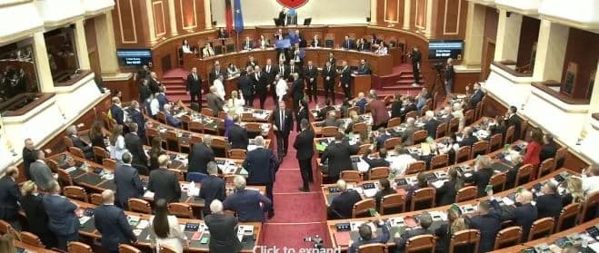 Shqipëria miraton reformën territoriale me 85 vota për