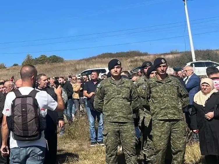 I takonte Grupit të Intelektualëve, i jepet lamtumira e fundit Adem Beqirit