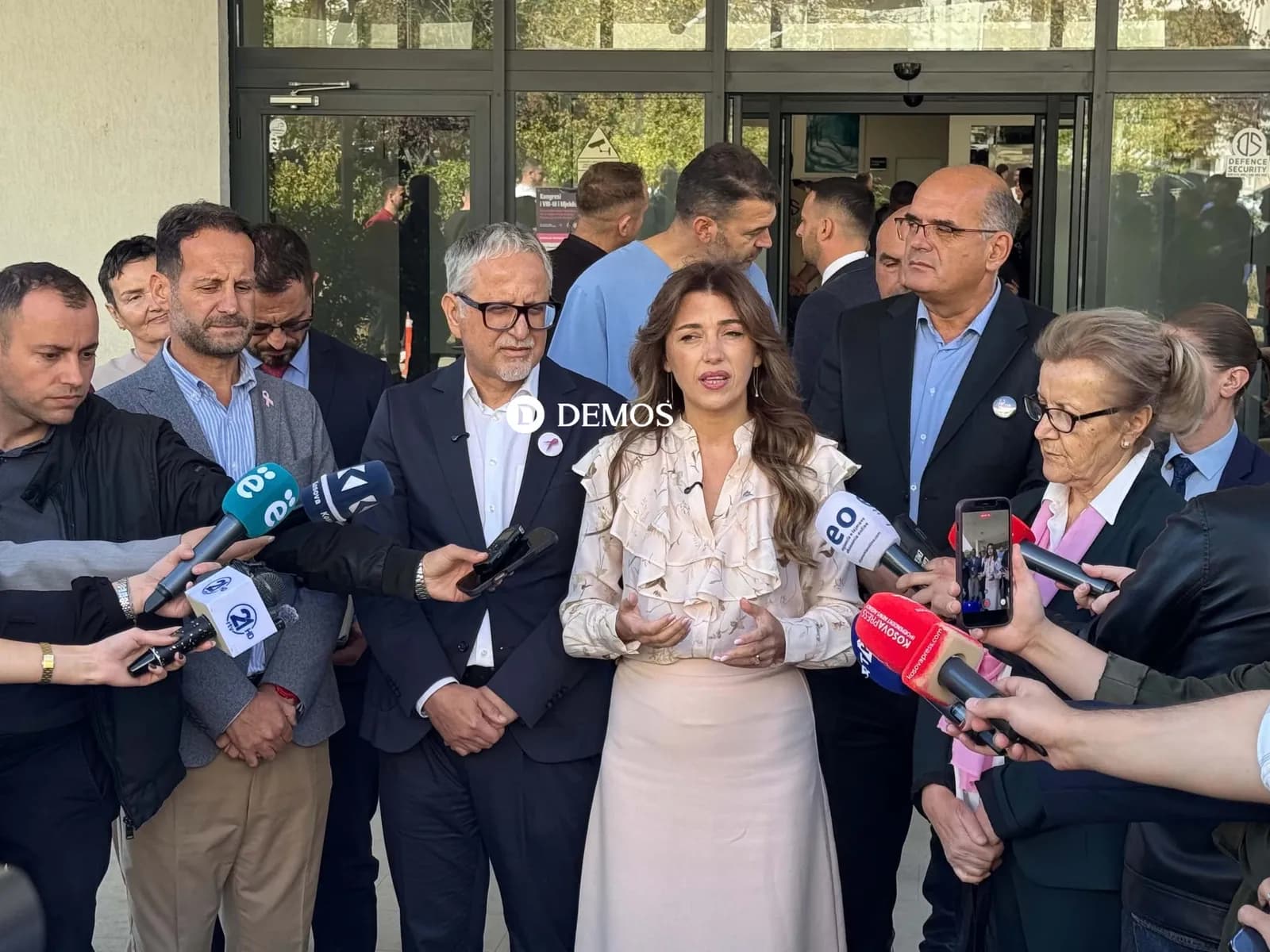 53.4% e grave me kancer gjiri u diagnostikuan në fazën e parë dhe të dytë, Haxhiu dhe Vitia me mesazh: Mos i shtyni kontrollet