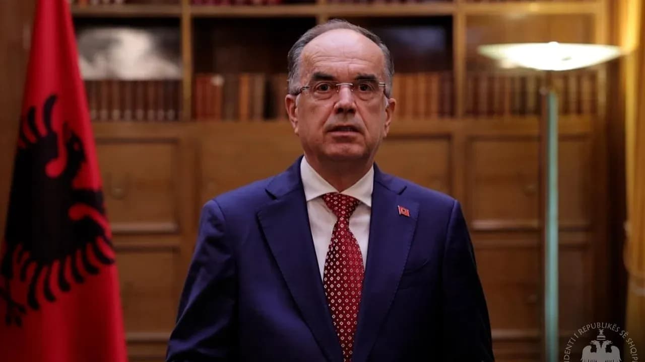 Mesazhi i presidentit Begaj për protestën: Zëri i çdo qytetari meriton të dëgjohet, por dhuna nuk është zgjidhje