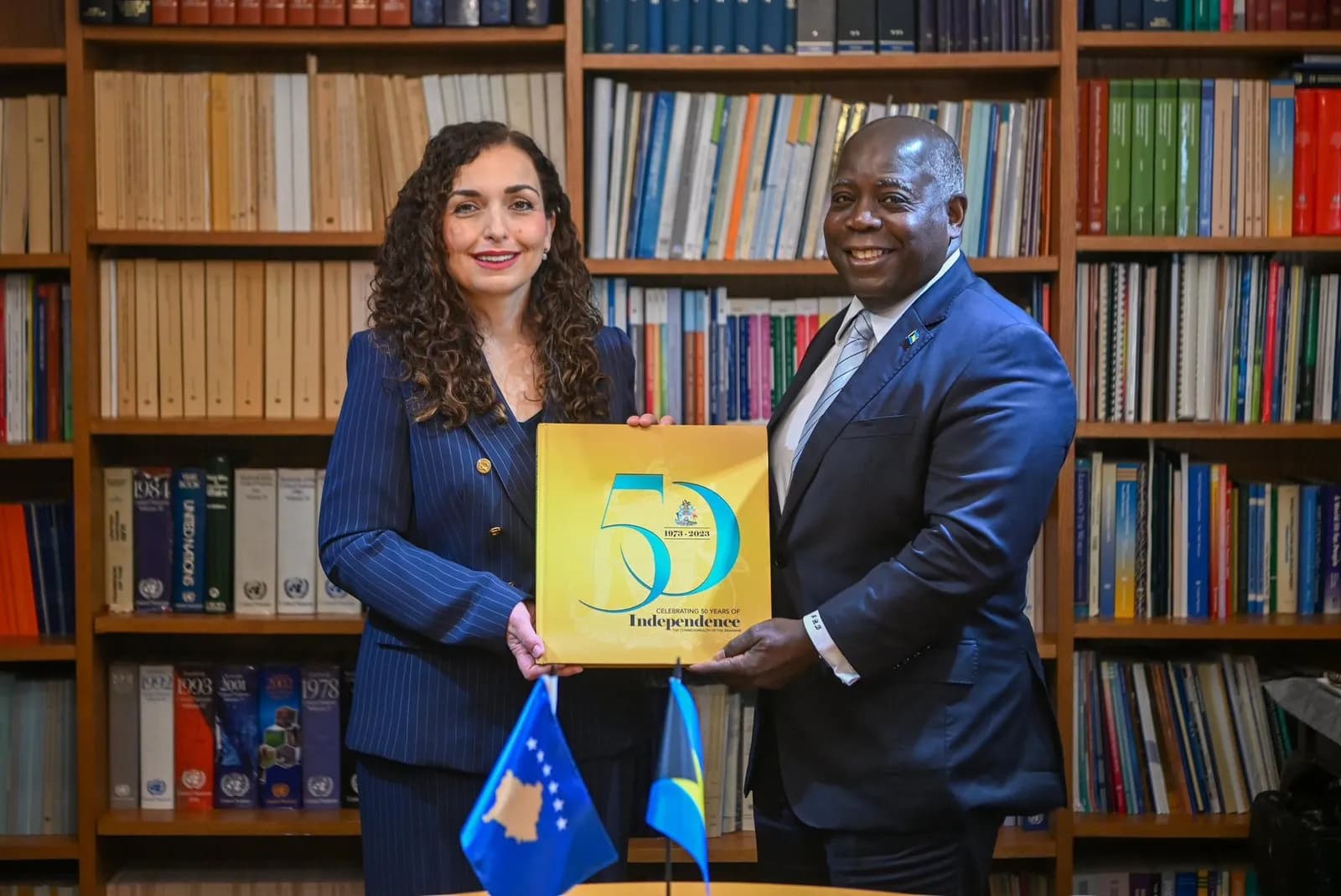 Osmani në ShBA takohet me Kryeministrin e Bahamas