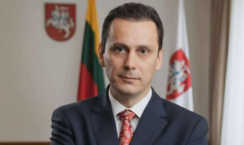 Lituania emëron Bashkim Zeqirin konsull në Kosovë